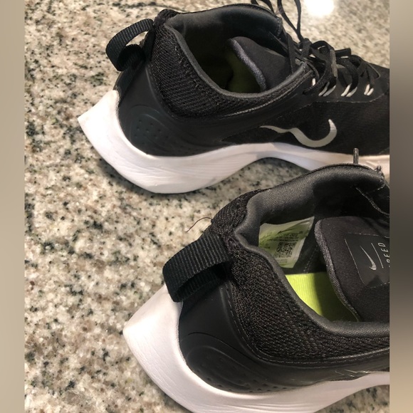 Nike Air Zoom Speed Black Running Sneakers CJ2088-001 Size 6.5 Youth EUC - Picture 7 of 14